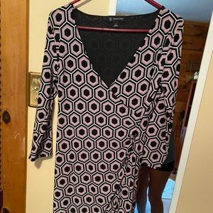 Pattern knee length dress